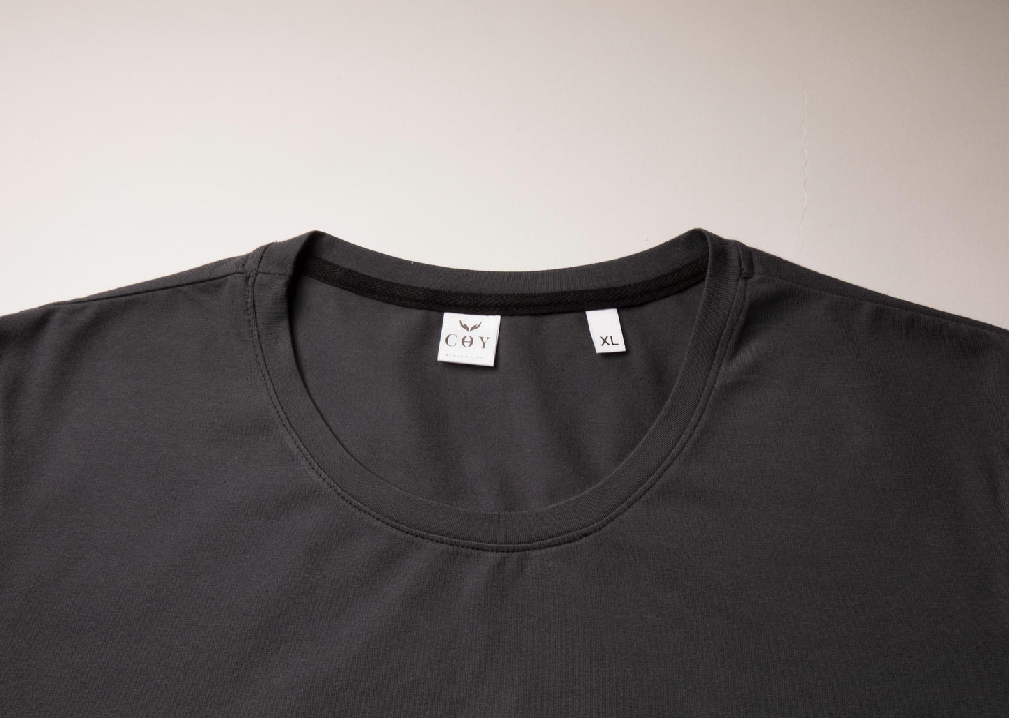 T-Shirt with hooks and loops