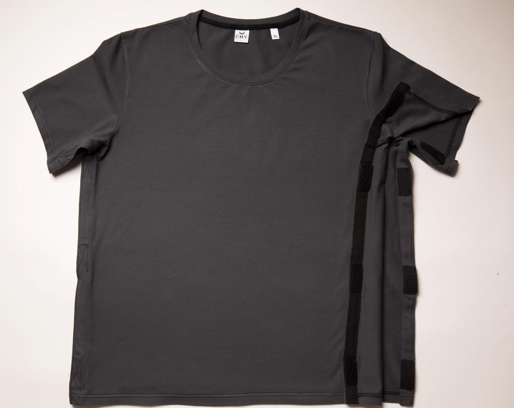 T-Shirt with hooks and loops